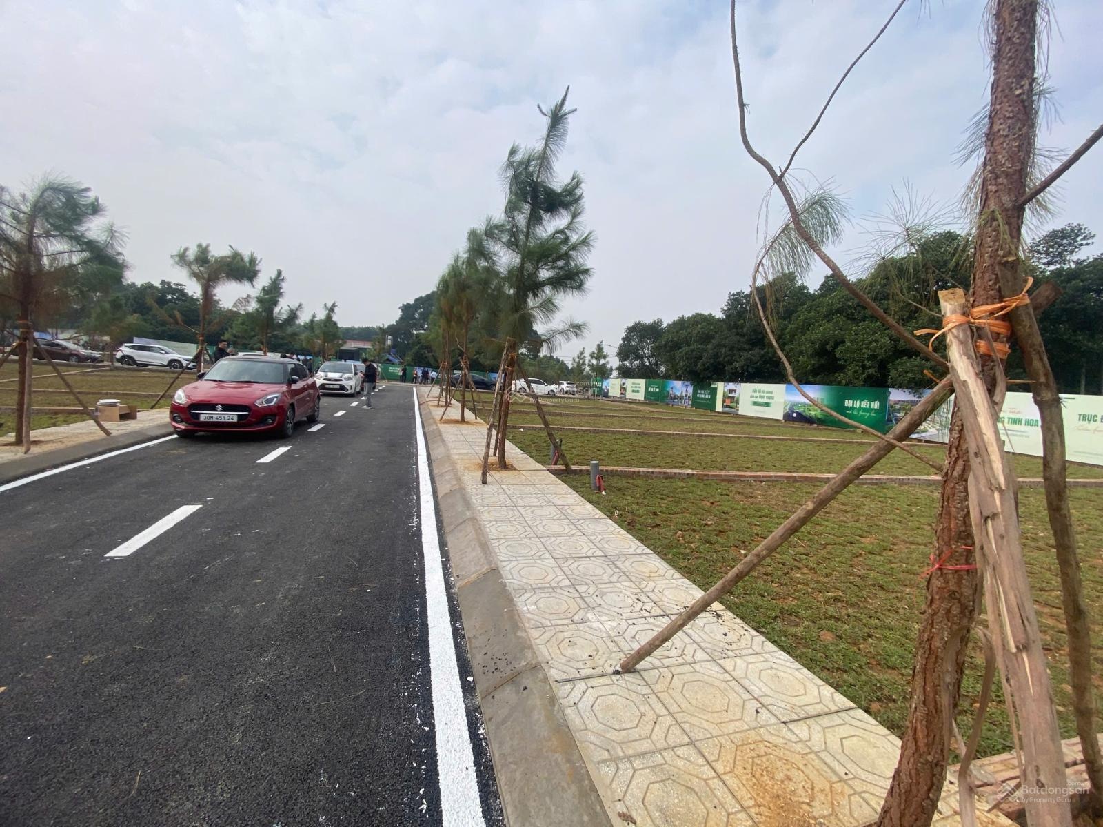 Bán đất gần đại học quốc gia dt 100m2, giá 2x tr/m2