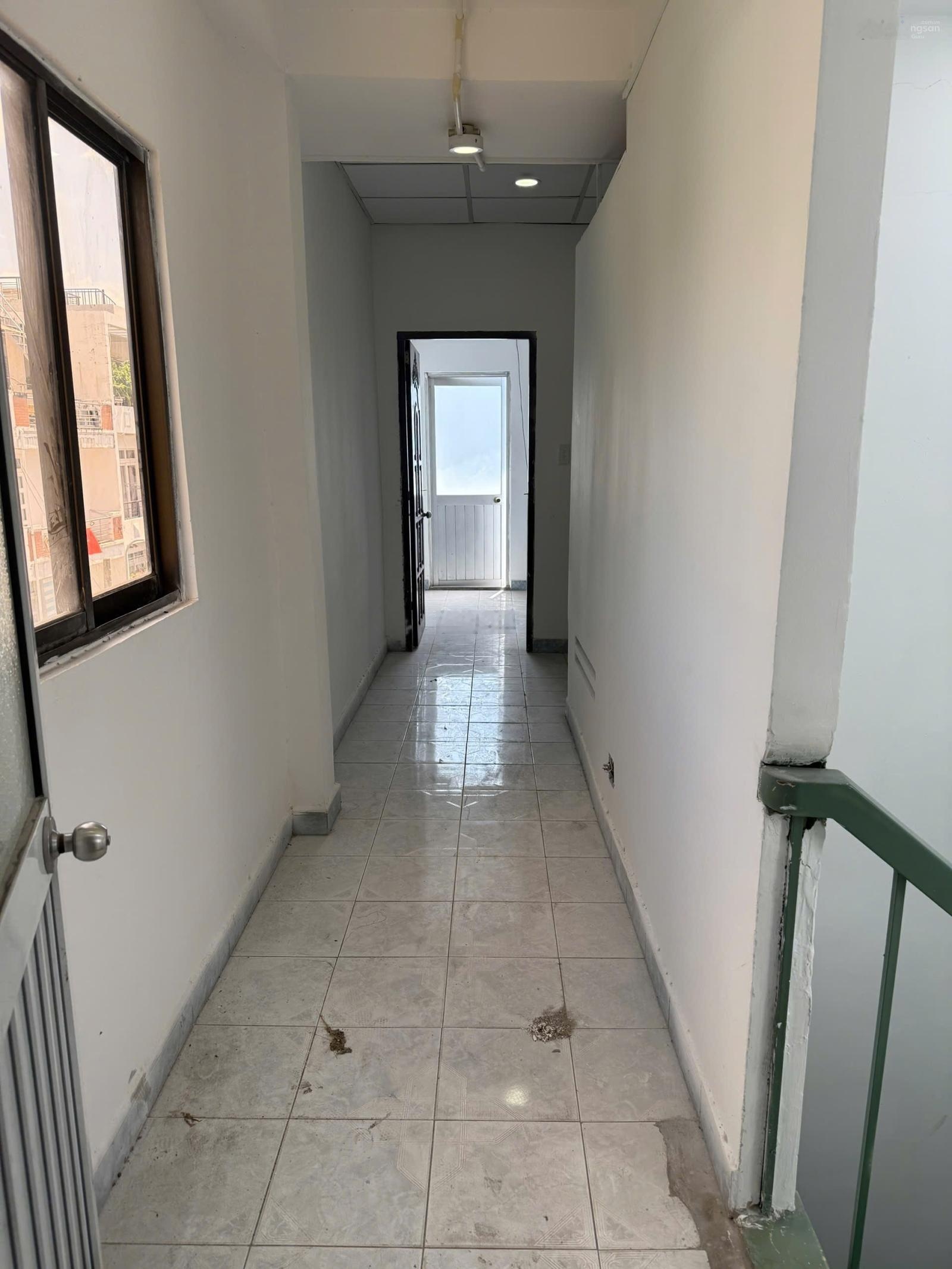 MẶT TIỀN NGANG 5M-PHAN VĂN TRỊ-93m2-3 Tầng-Vỉa Hè Dài 5m-Từng Thuê 50Tr/th-Để 4 Xe Hơi-CHỈ 185TR/m2