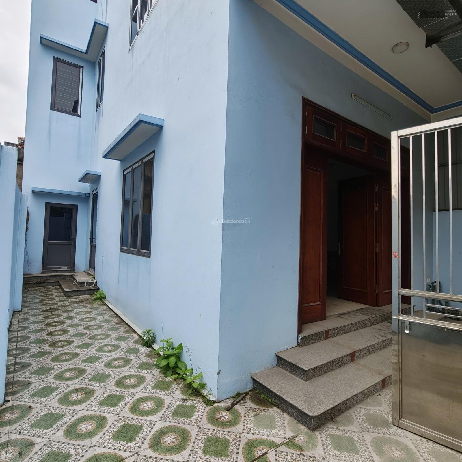 Nhà 3 tầng đẹp như mới 119m tại kim thiều , hương mạc, từ sơn. xe 4 chỗ vào tận đất-3.75 tỷ