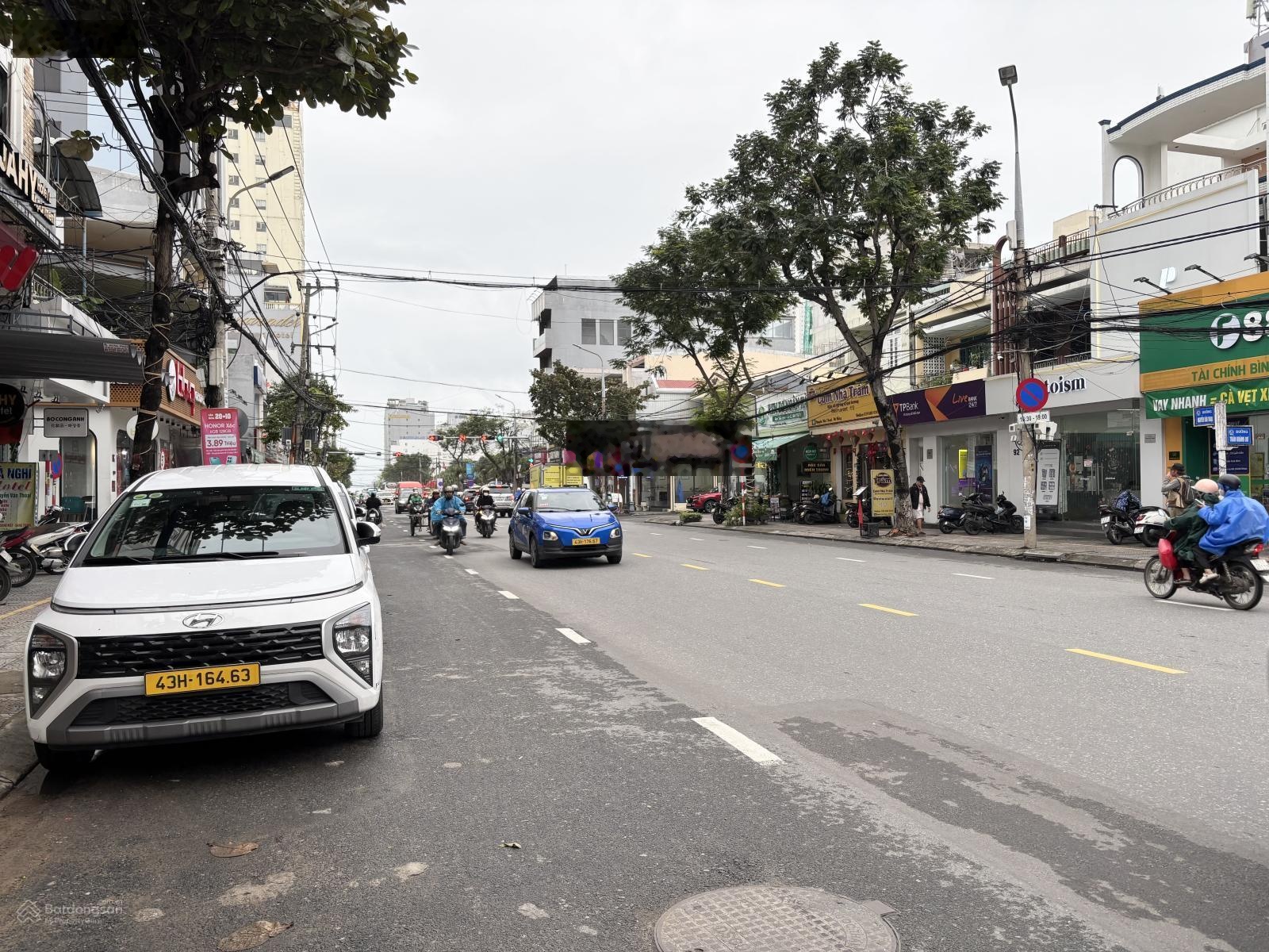 Bán lô đất đường nhựa ô tô Nguyễn Văn Thoại sát biển Mỹ Khê