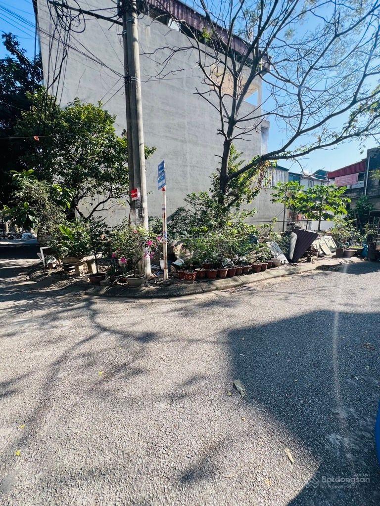 Đất Việt Hưng, Long Biên, lô góc, phân lô, vỉa hè ô tô tránh, thông tứ tung, giao thuận rất thuận