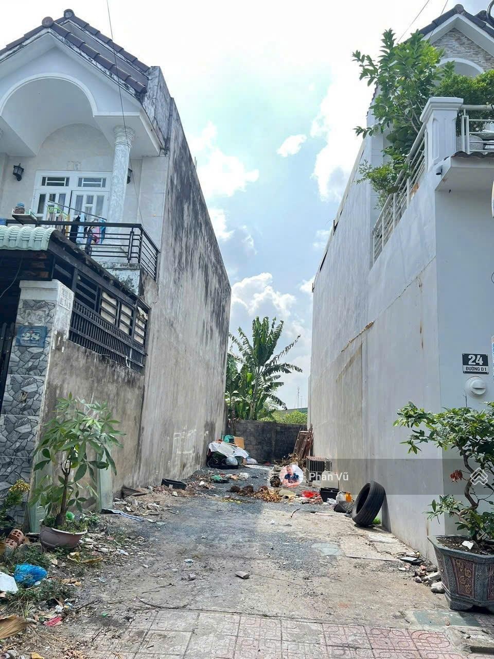 Bán đất tại Trần Văn Ơn, Đông Hòa, Dĩ An, giá cực chất chỉ với 4,55 tỷ, 84m2. Lh: 0909290286