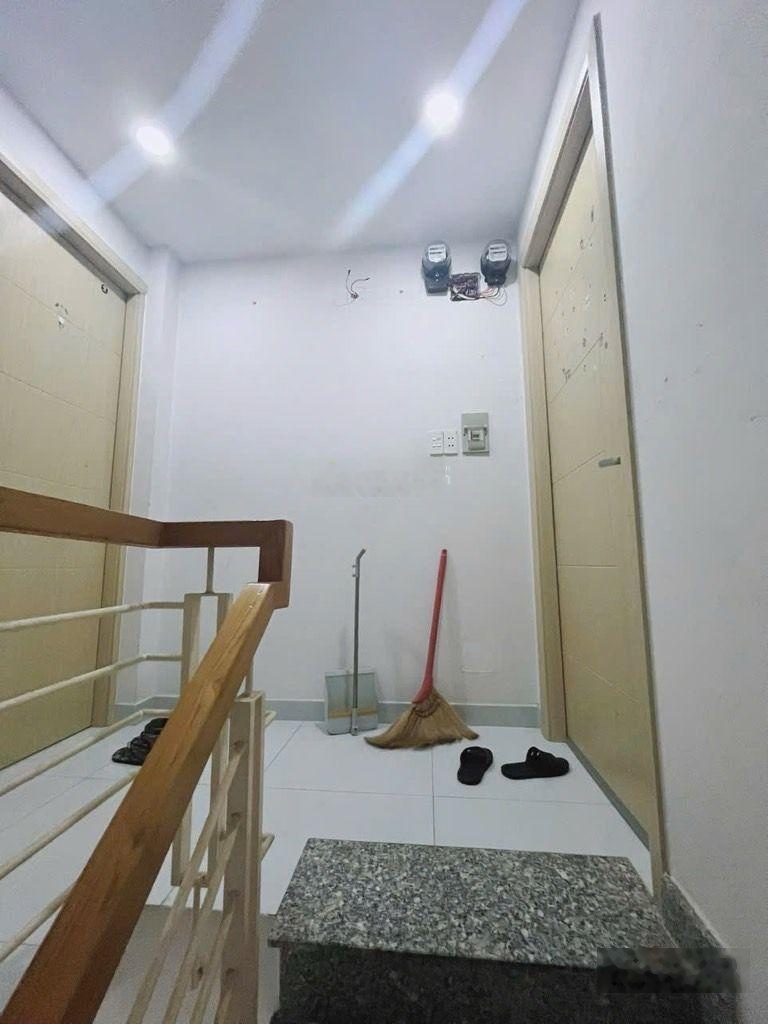 Hẻm xe hơi nguyễn gia trí phường 25 bình thạnh 43m giá 9.99 tỷ