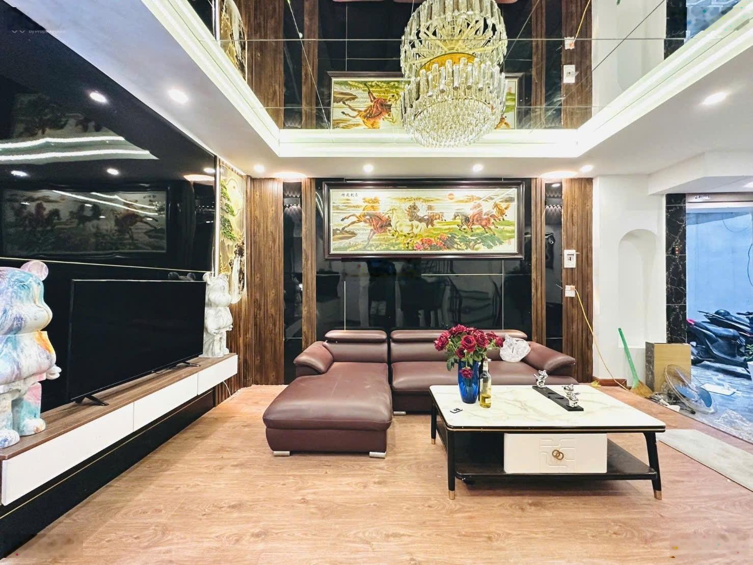 Bán nhà Liền Kề 6PN, 5WC, 78m2, Thang máy tại KĐT Định Công, giá ưu đãi 34 tỷ