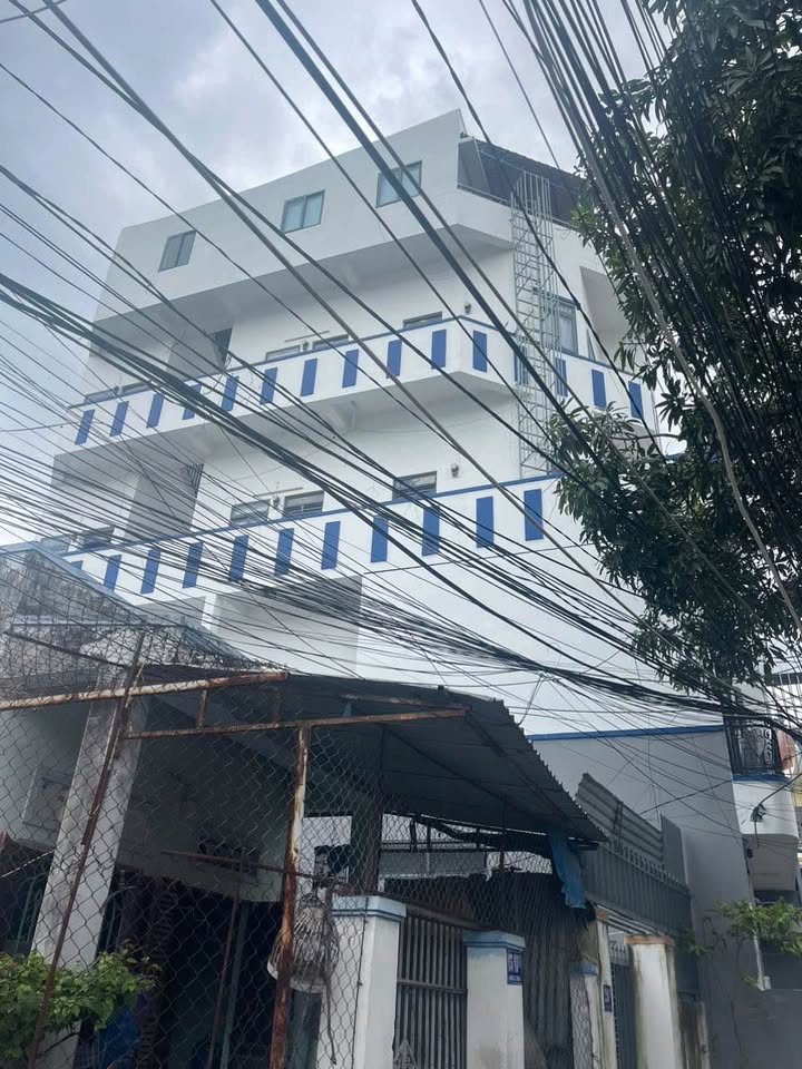 Bán nhà trọ xây kiên cố, giống căn hộ, đường ô tô tại Phước Tường, phường Nam Nha Trang, giá 4.8 tỷ