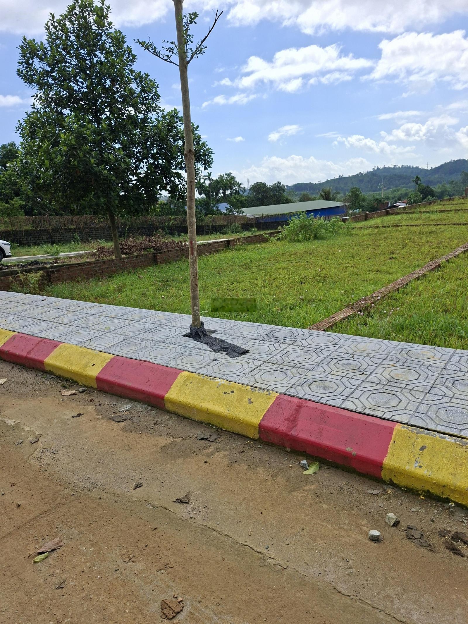 Hòa Thạch Quốc Oai - full thổ cư - ô tô tránh đỗ - thoáng mát - giá đầu tư.