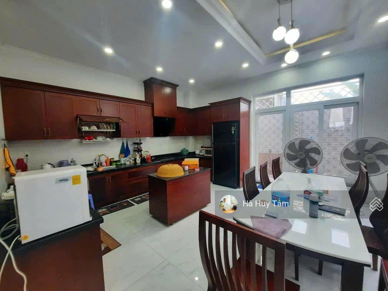 Bán biệt thự mặt tiền đường Xuân Quỳnh ngay chung cư The Art (KDC Gia Hòa Quận 9)