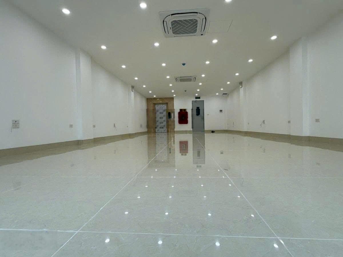 Bán tòa nhà mặt phố Nguyễn Chí Thanh 112m2 xây 8 tầng thang máy kinh doanh nhất phố 53,8 tỷ