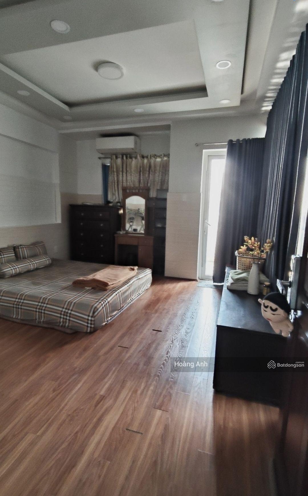 Mặt tiền chợ kinh doanh - nhà đẹp 6 tầng