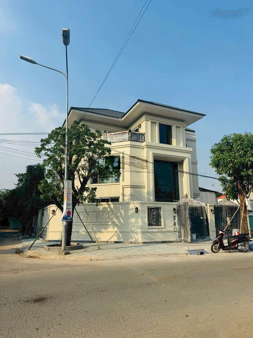 Đất Giảm 2 Tỷ | Góc 2MT Đường 49 Thủ Đức | 16m x 18m = 288m² | Giá 28 Tỷ | Thuê 50 Tr