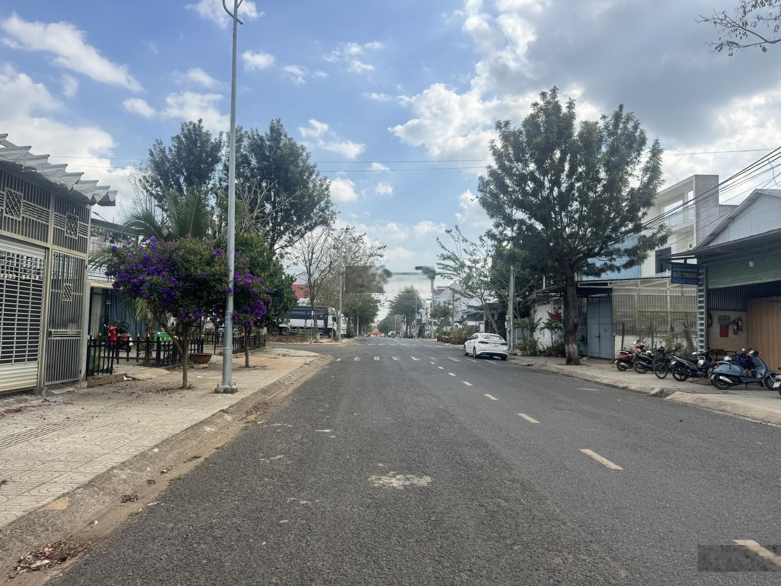 Đất lô biệt thự khu dân cư Lô 90 cạnh sân bay - Mr Chí Thiện BĐS