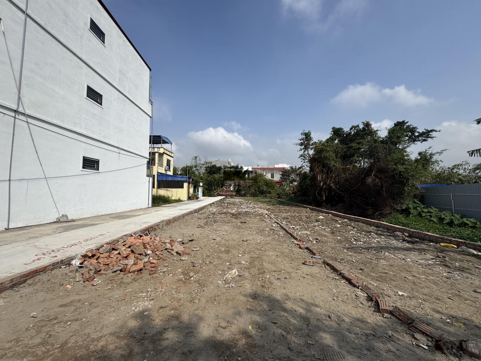 2 lô liền nhau xây kinh doanh siêu đẹp tại Văn Cú, An Đồng đường 4m ô tô đua nhau giá 2,38 tyt/lô