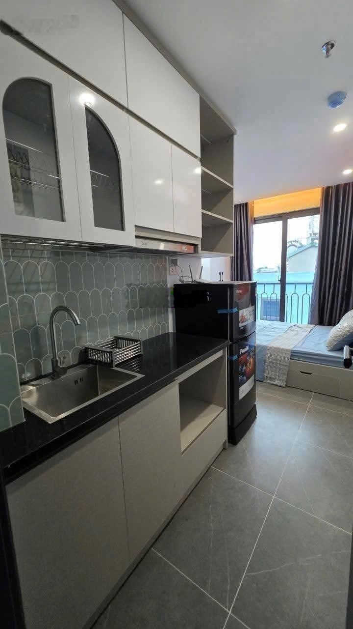 THUỴ PHƯƠNG, NGỖNG ĐẺ TRỨNG VÀNG 1.5 tỷ/ năm, 7 tầng Thang máy