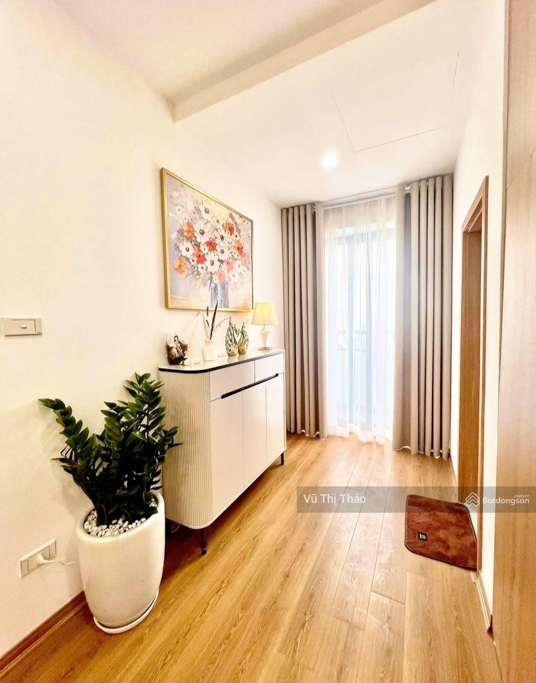 Chính chủ bán nhà tập thể trung tự, hồ đắc di, 100m, 3pn, 2wc, nhà thoáng, khu đẹp, sạch sẽ, sổ sẵn