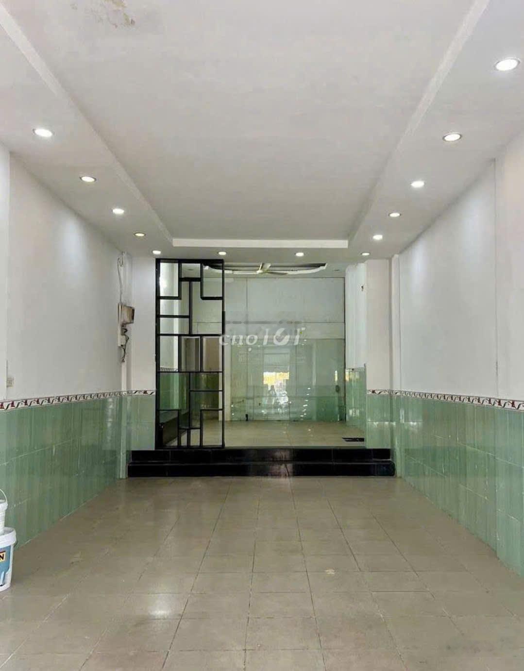 Ngộp,Cần bán nhà mặt tiền gần Âu cơ. 4,3x 20, nở hậu 7m, 8,5 tỷ TL