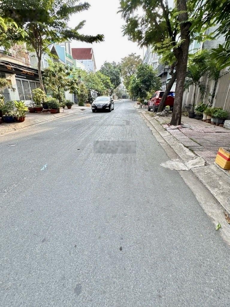 Ccg nhà 4 tầng lê văn quới-đường 6m thông-96m2,4pn và 3 phòng trọ-chỉ 6.3 tỷ