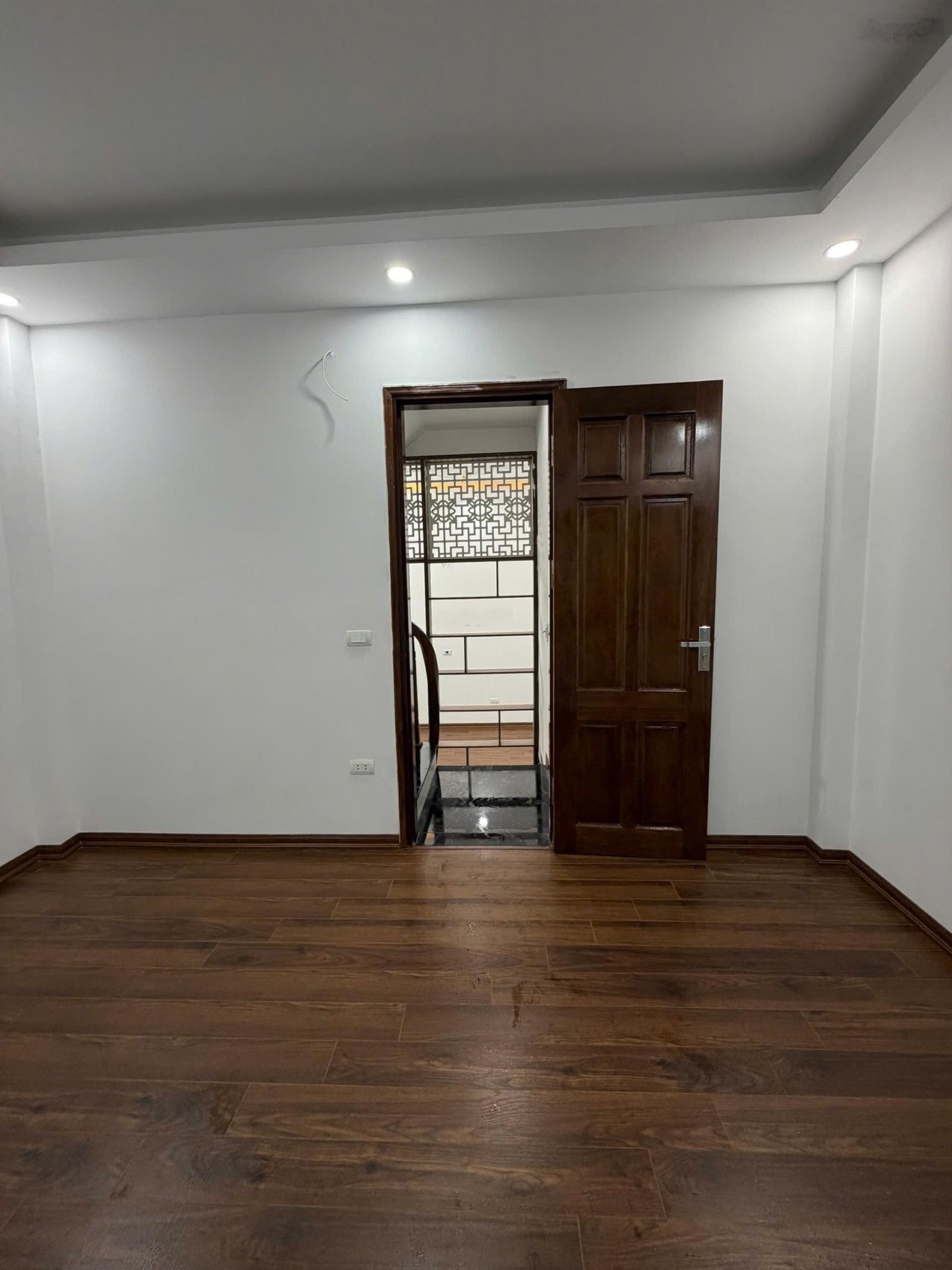 Chính chủ bán nhà thị trấn văn điển - 38m2x4T xây mới Gần phố gần trung tâm