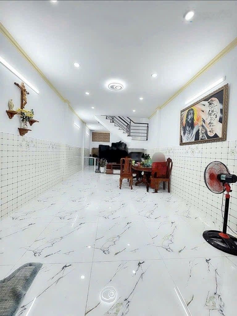 Nhà 2 tầng kế bên Gò Xoài Bình Tân giáp Tân Phú 60m2 nhỉnh 4 tỷ