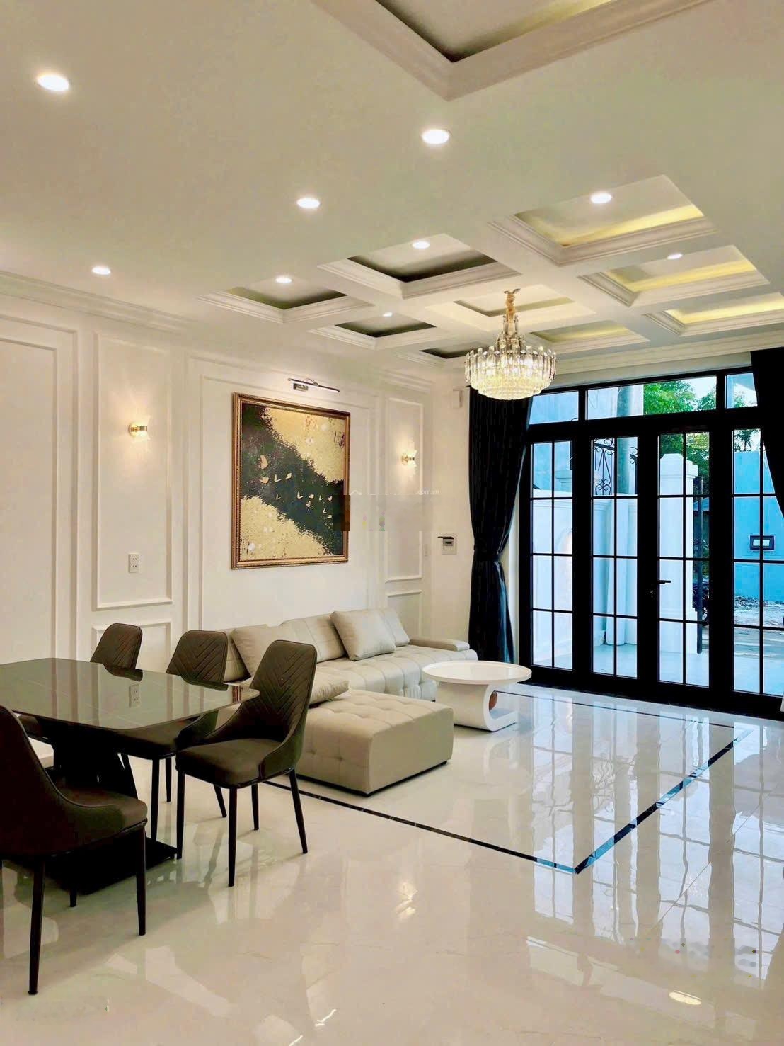 Nhà 2 tầng tân cổ điển kiệt ô tô huyền trân công chúa tp huế