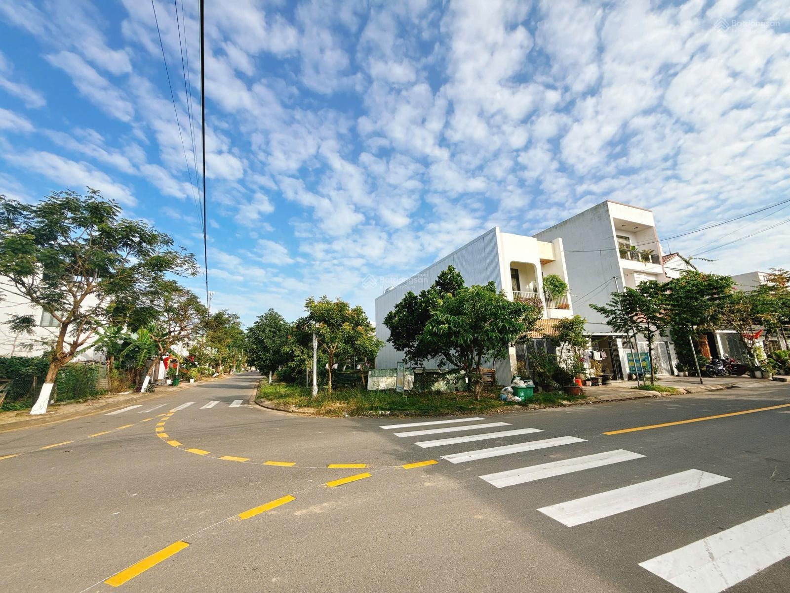 Bán gấp lô đất 2 mặt tiền đường đẹp ,hoà xuân, đà nẵng