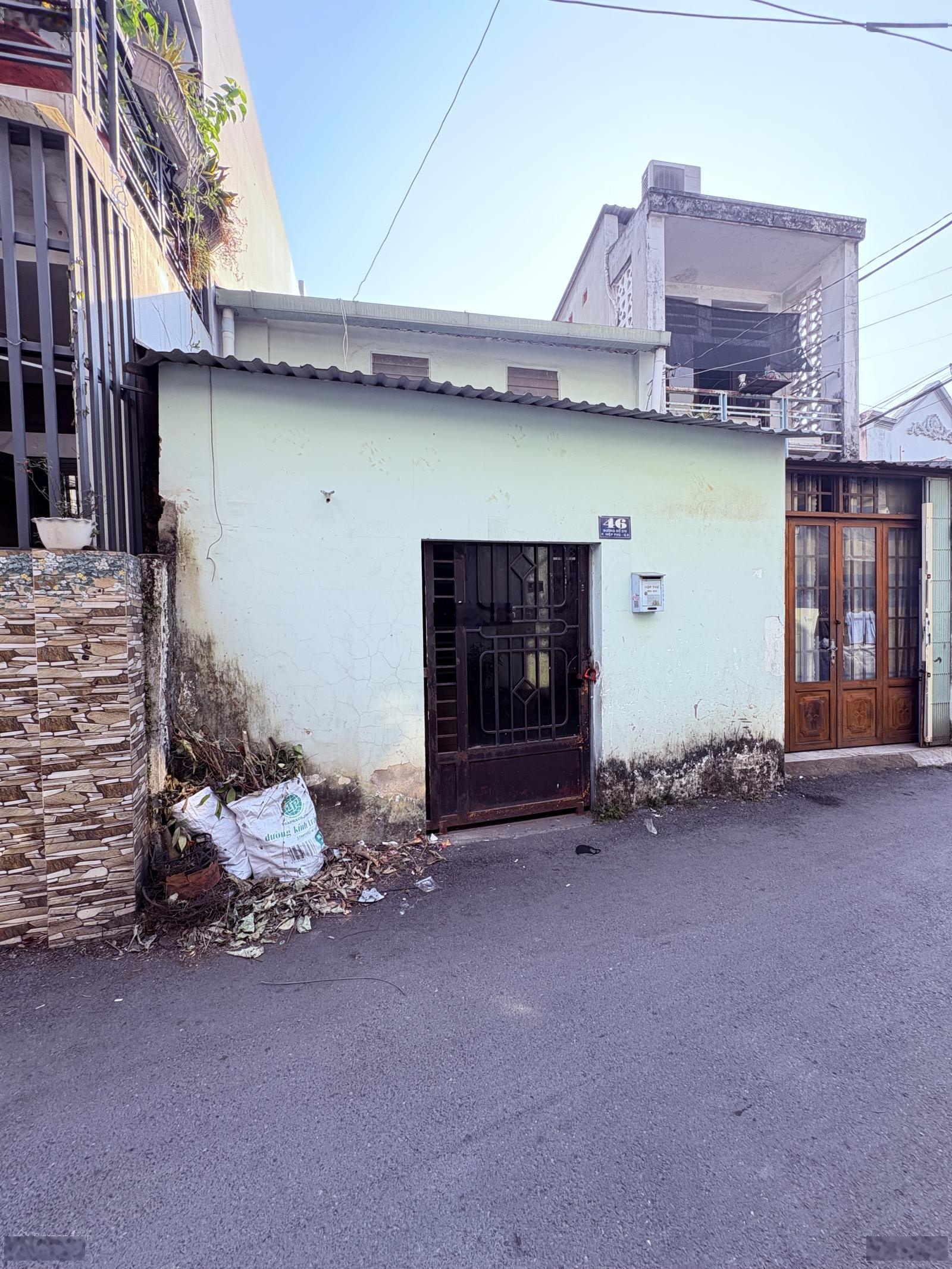 Bán Đất Tặng Nhà Cấp 4 - HXH 4m Đường Lê Văn Việt - 5.6 tỷ