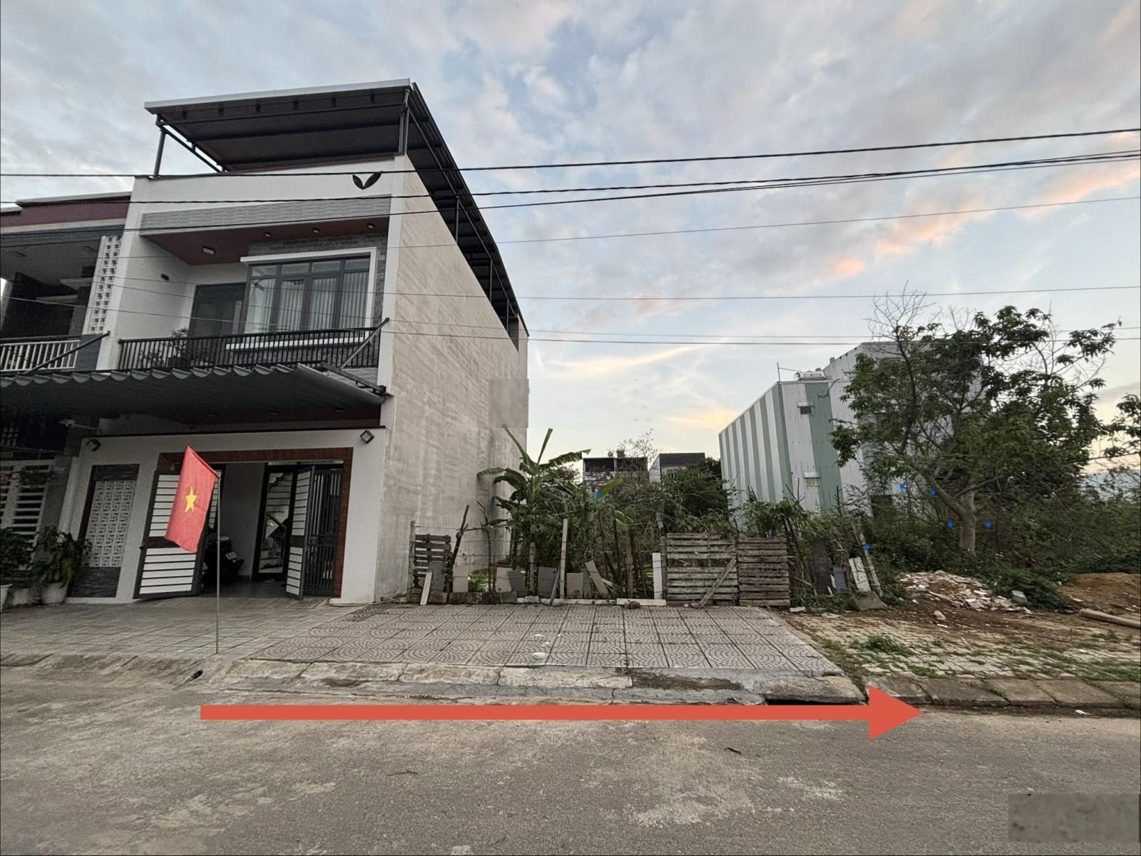 Bán lô đất đẹp ngang 6m cách biển chỉ 600m đường 5,5m phường hải vân,liên chiểu, đà nẵng