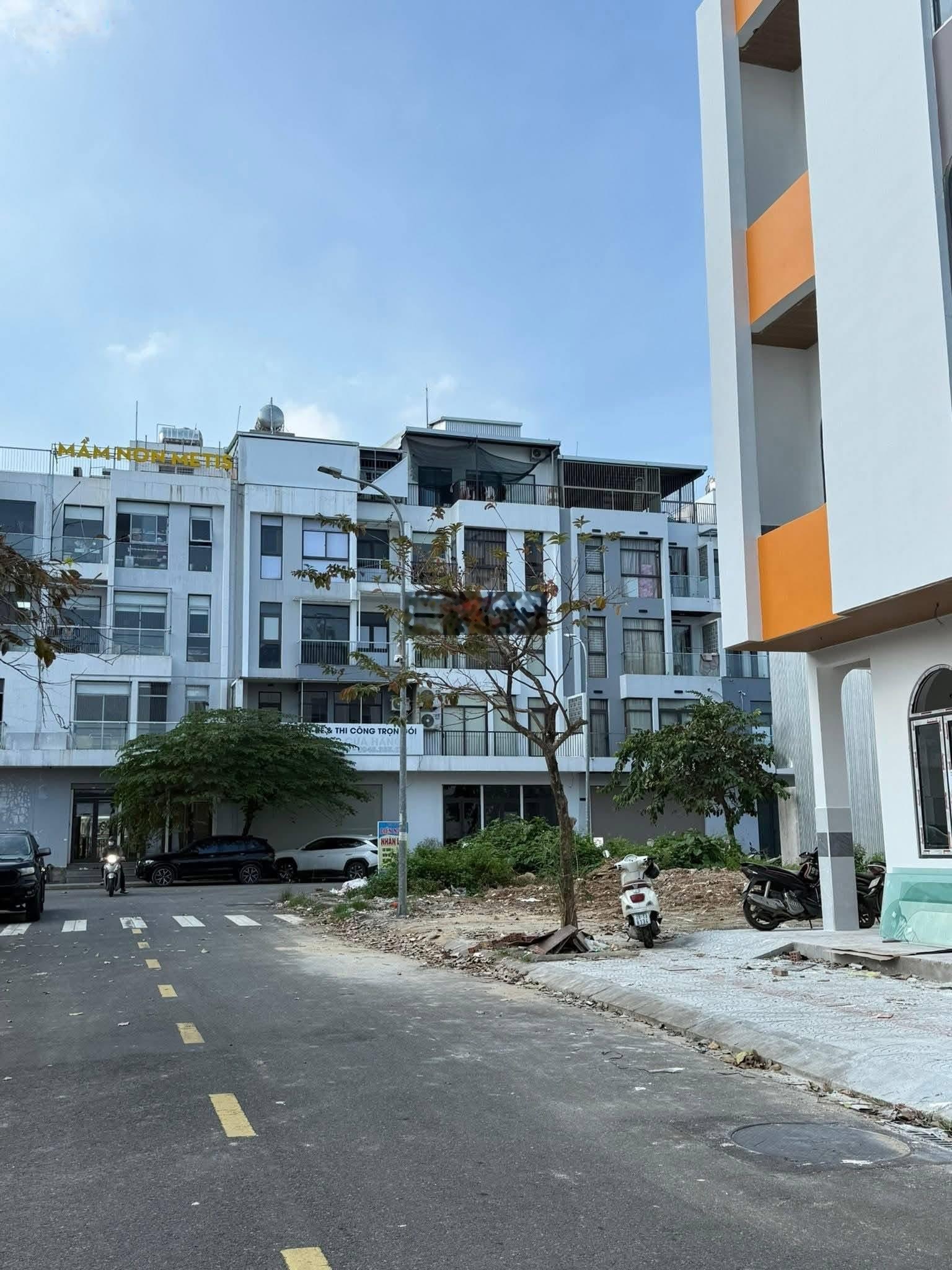 Góc 2 mặt tiền Hoà Minh 27 và Hoà Minh 28 gần biển, gần khu C Phương Trang đang mở bán