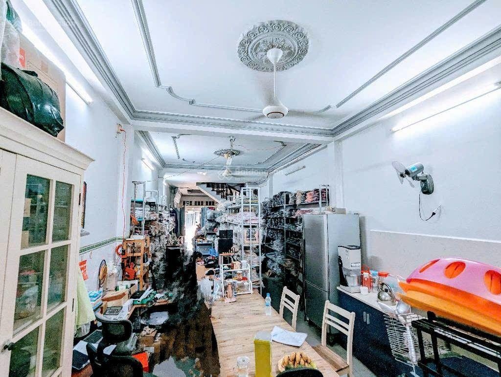 Mặt tiền chợ Hạnh Thông Tây, Quang Trung, Gò Vấp. 4x23m. 4 tầng. Chỉ 13tỷ5. Vị trí kinh doanh đỉnh