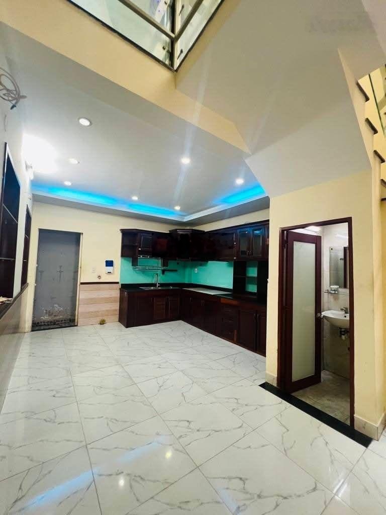 Đường 8m Phạm Văn Chiêu, P14, Gò Vấp. 59m2 (4,2x14m). 4 tầng. Chỉ 7tỷ250. Gần chợ Thạch Đà