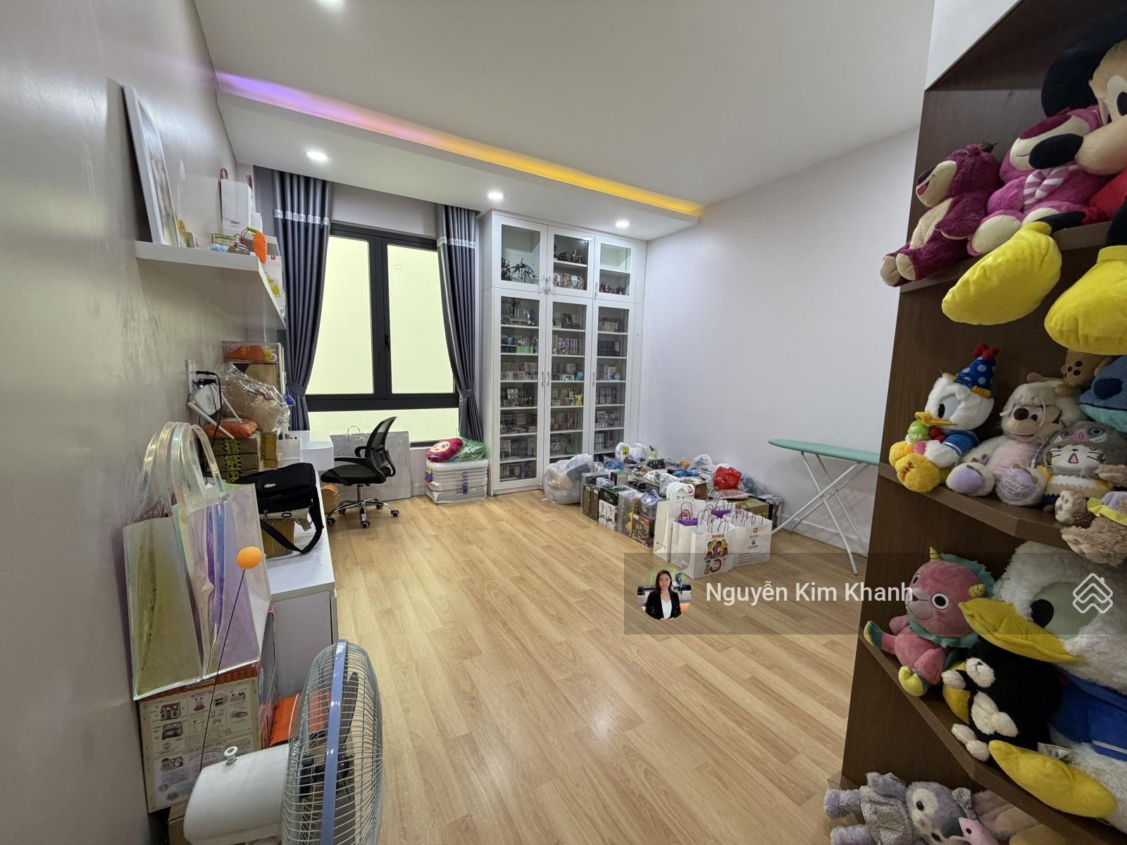 Hẻm oto tránh 8m nguyễn văn đậu - 72m 5 tầng - có hồ cá koi- nhà chính chủ nội thất cao cấp - 7pn