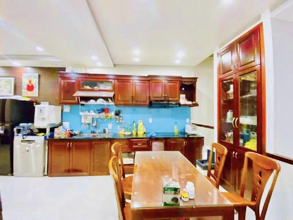 Bạn đang tìm nhà ngay hòa bình tô hiệu hẻm 7m thông 4 tầng 52m chỉ 8