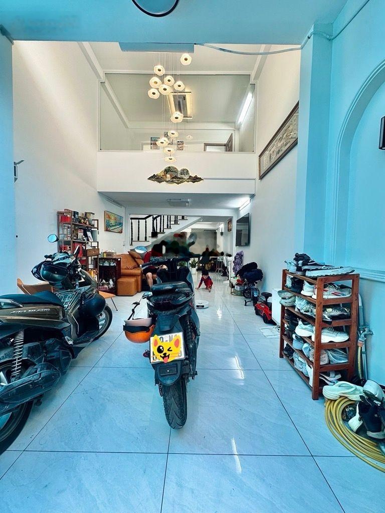 Nhà mới keng - full nội thất - ô tô ngủ trong nhà - chỉ 5 tỷ hơn.