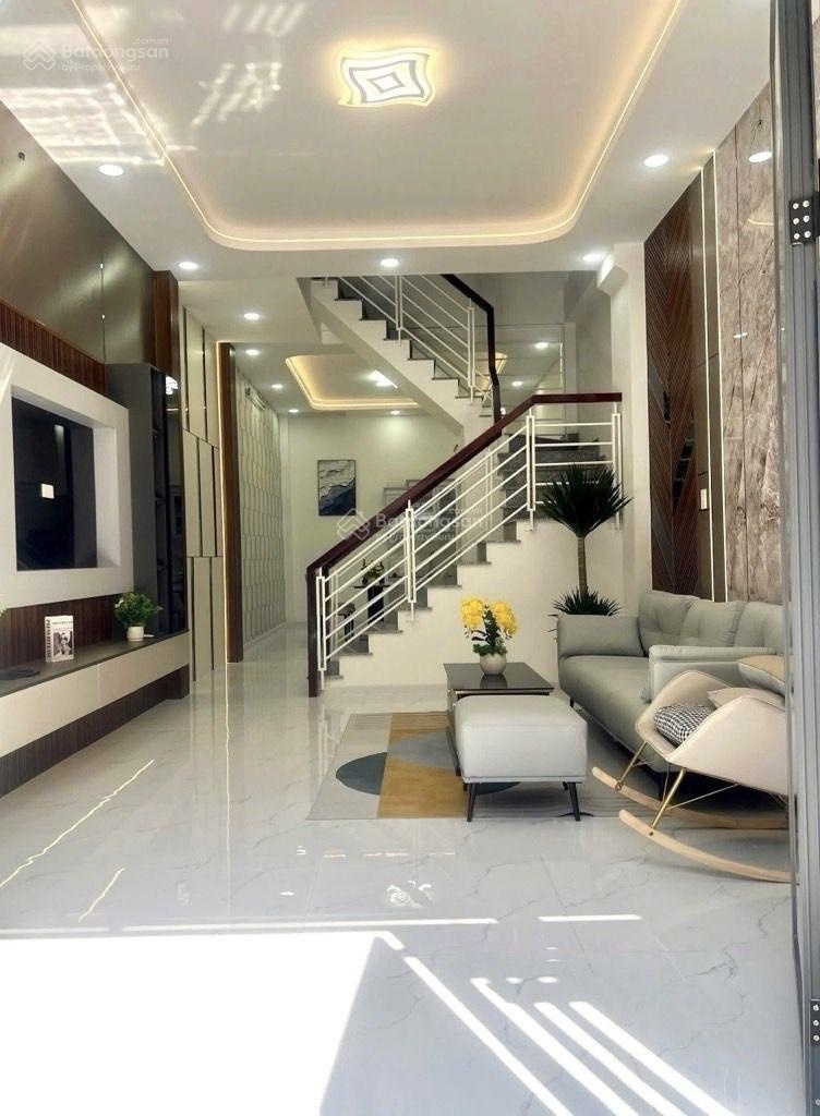 Bán nhanh nhà 3tầng- 55m2- full nội thất- chỉ 5,850tỷ- 1/ lê văn khương-thới an- q12