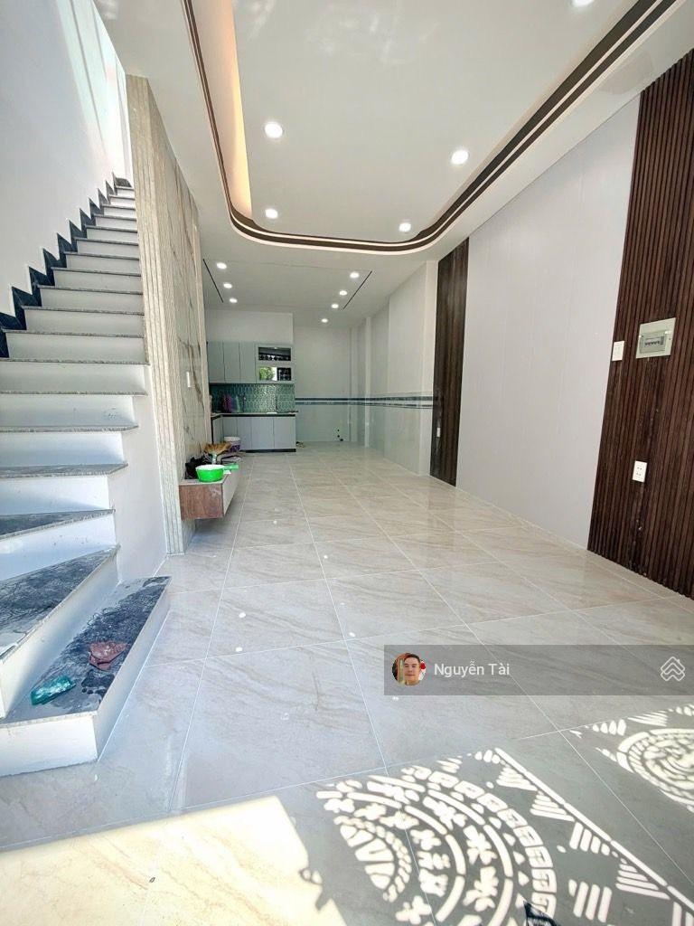 Hot, Bán gấp Nhà riêng QL1A BTân, 40m2, 2 tầng mới 100%, hẻm 6m thông, chỉ nhỉnh 3 tỷ.