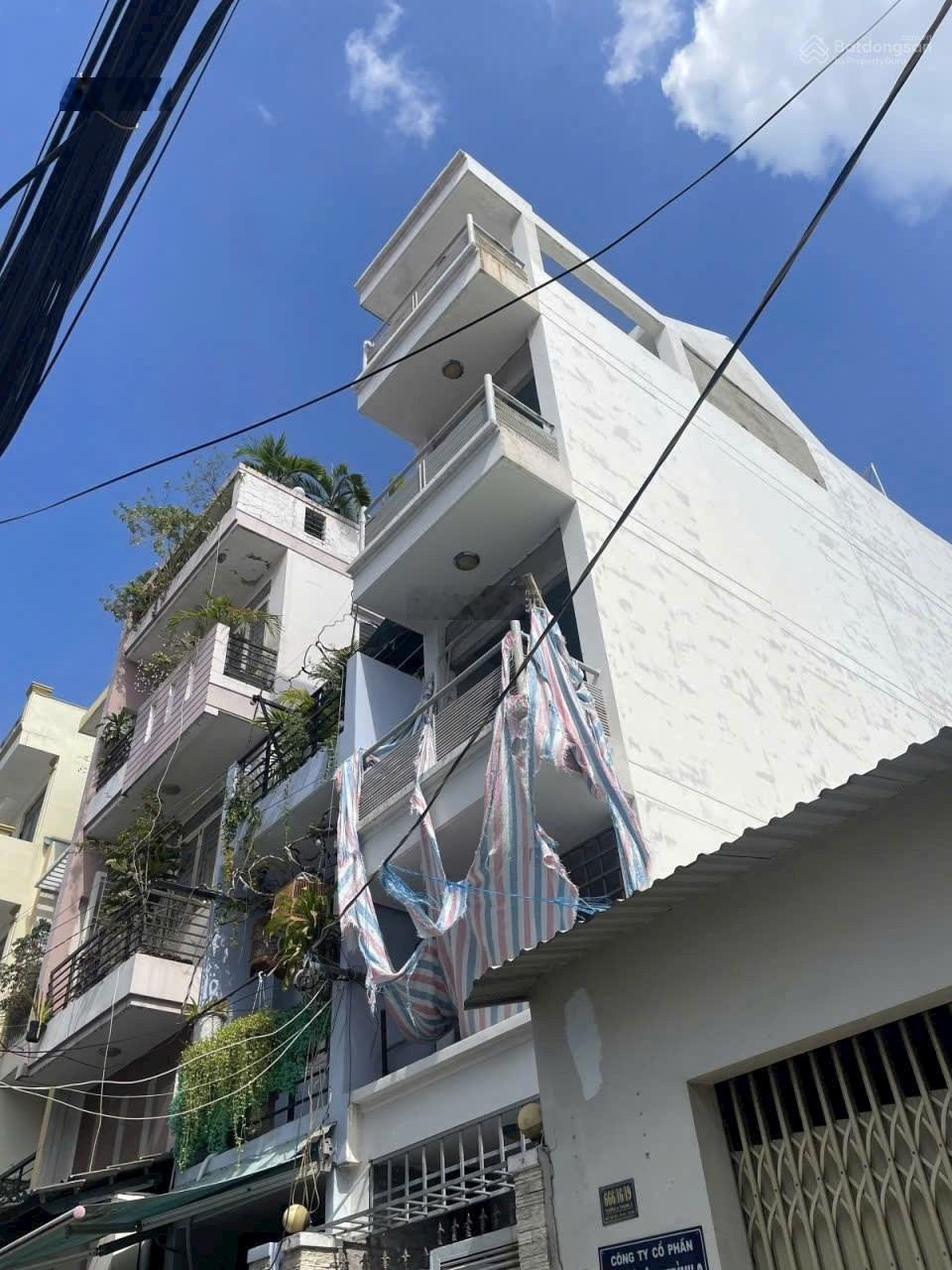 nhà 4 tầng hẻm 5m đường 3/2 quận 10