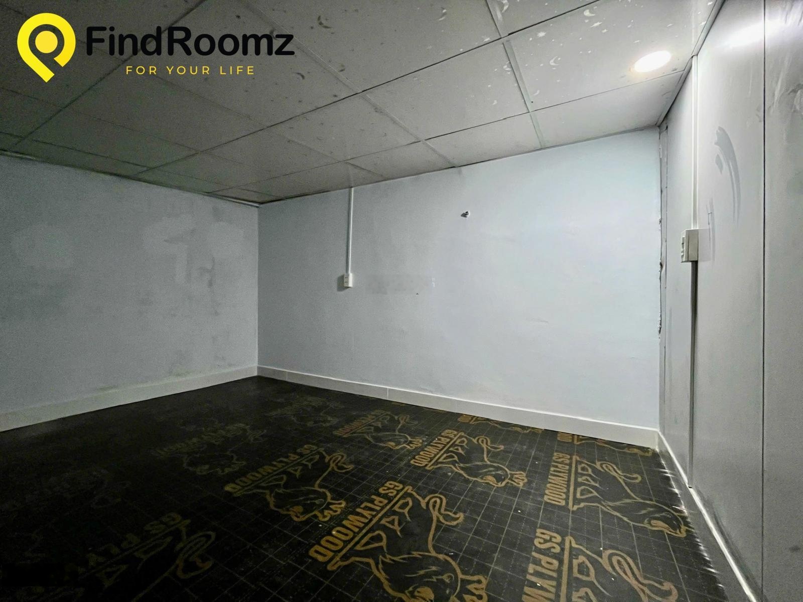 Cho thuê Kiot ngay Cổng Sau Đại Học Văn Lang - Hỗ trợ giữ phòng qua Tết