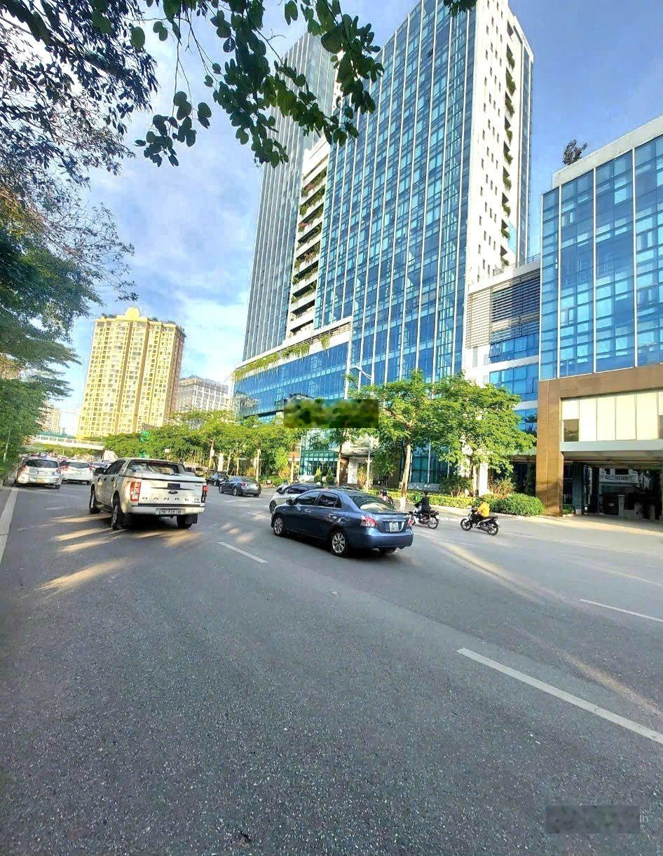 Bán nhà mặt phố Võ Chí Công 190m2, giá: 96 tỷ. Tây Hồ