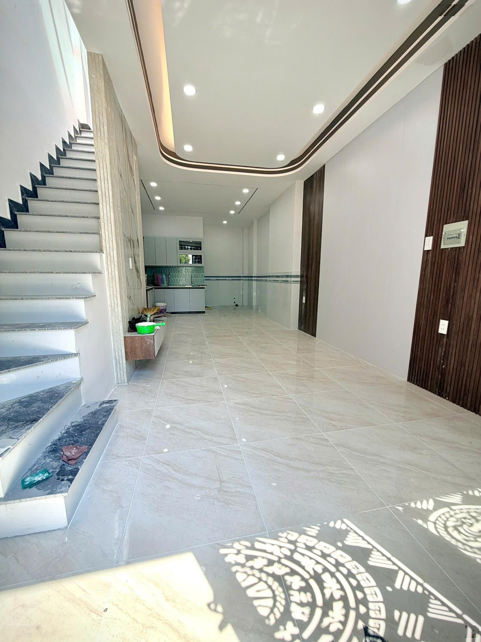 Nhà Mới hẻm 62 Ao Đôi Xây 1 Lầu 2PN hẻm 5m Giá 3.99 tỷ