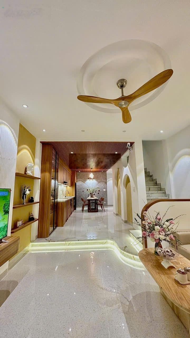 Bán nhà 3 tầng kiệt hùng vương gần big c ,trung tâm tp đà nẵng