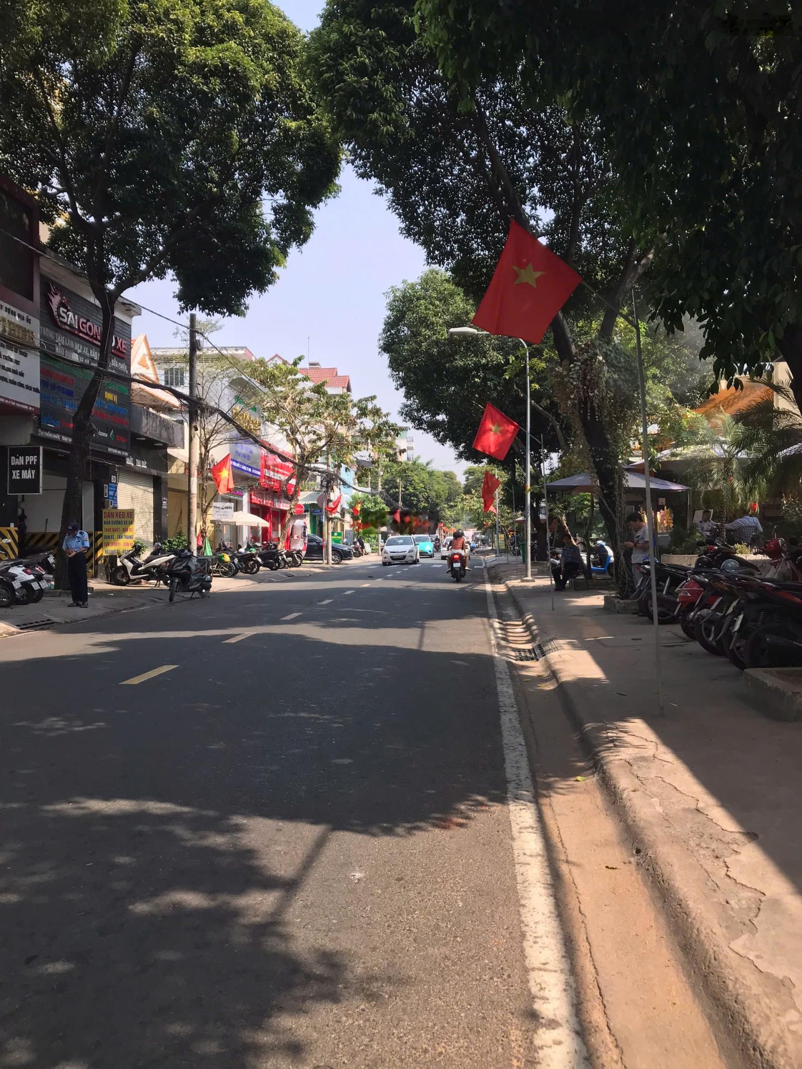 Mặt tiền Bình Thọ - Thủ Đức. 126m2, 3 tầng, ngang 6.7m. 23.9 tỷ.