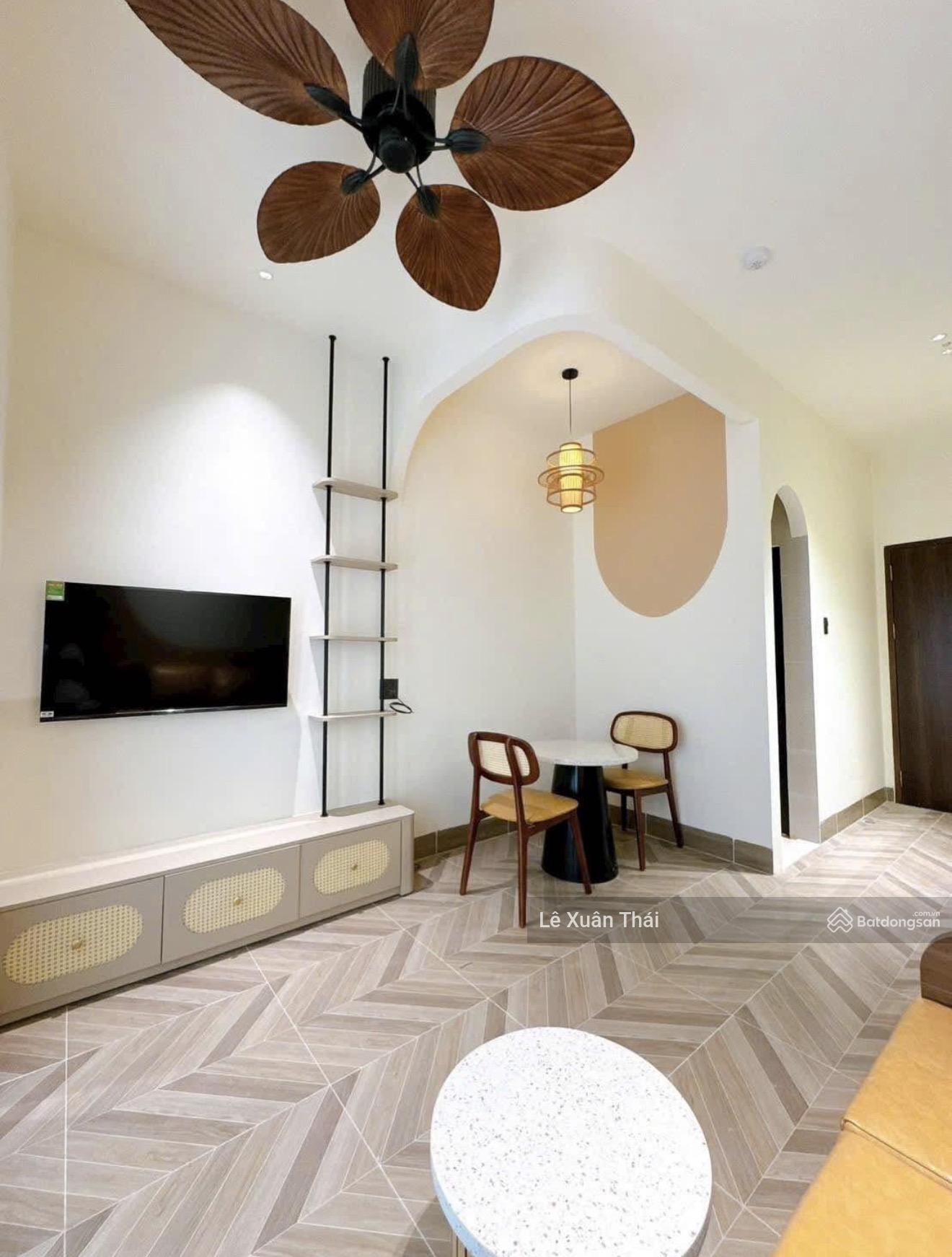 Nhà Ông Ích Khiêm 3 tầng, 53m2, ngang 4.3m, HXH thông. Chỉ 7.15 tỷ, nhà mới ở liền, P14 Q11