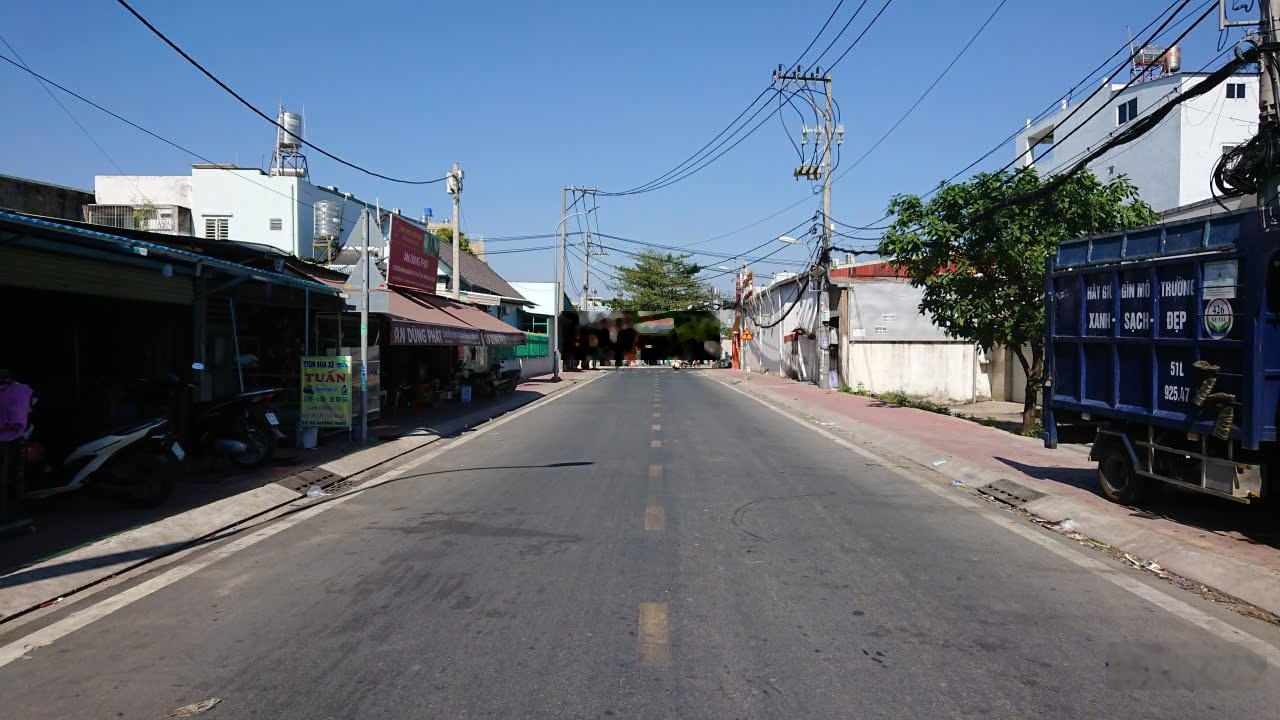 Đất mặt tiền đường Kênh Tiêu Bà Điểm 1, xã Bà Điểm, lộ giới 14m. Thích hợp kinh doanh buôn bán.