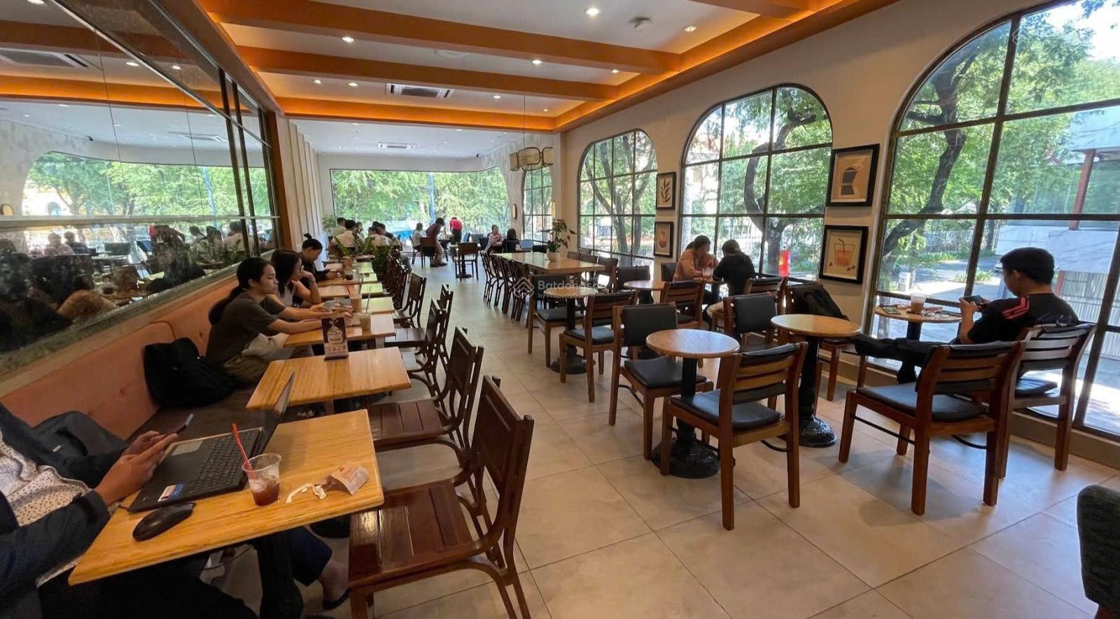 Siêu phẩm căn góc 2 mặt tiền Sư Vạn Hạnh Quận 5 đối diện An Đông Plaza - 5x25m 2 tầng HĐT 100 triệu