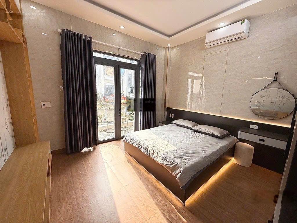 Từ 9t.ỷ 1 hạ còn 8 t.ỷ4-nhà 5 tầng 70m2-khu phân lô liền kề ngay mặt tiền quang trung- p.8-gò vấp.