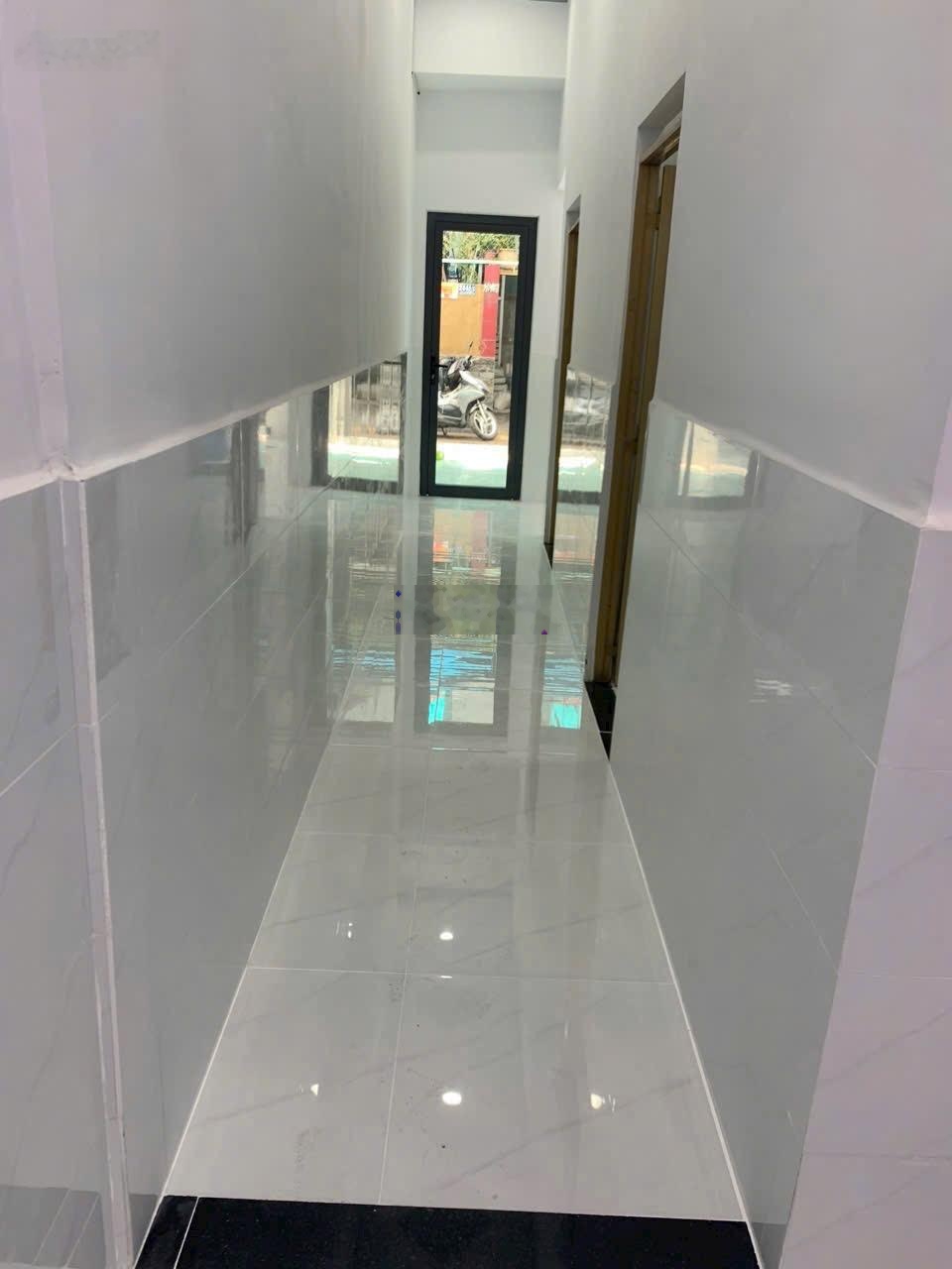 Bán nhà cấp 4 sát quốc lộ 1 k ,gần đường Ống nước tại dĩ an tiện đi thành phố