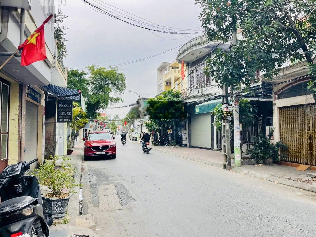 Bán LÔ GÓC 51.7m2 mặt đường Trung Hành, Hải An