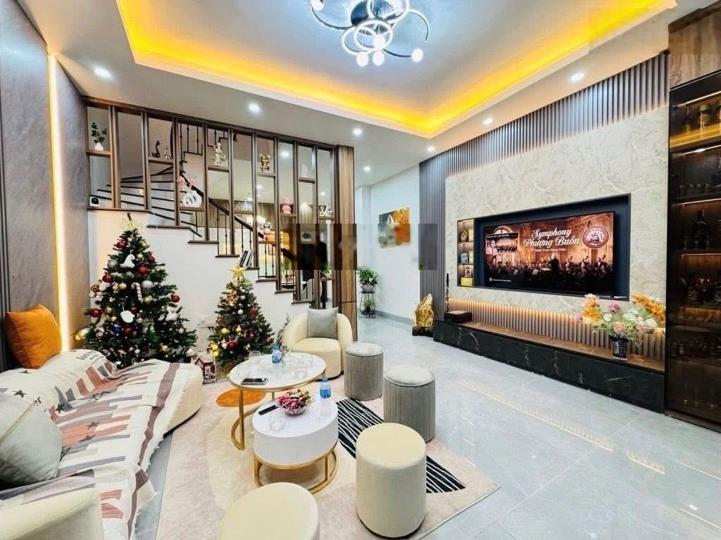 Bán Nhà phố Đại Đồng -Vĩnh Hưng - Chỉ 20m ra ô tô -khu phân lô -ngõ thông tứ tung - Giá 6,8 tỷ