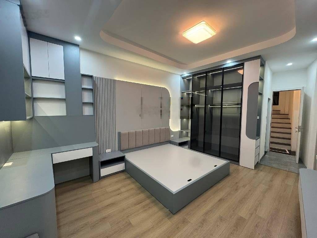 Bán nhà riêng 33m2 Xã Đàn - Đống Đa, xây dựng 5 tầng chắc chắn, ngõ thông, xe ba gác tránh