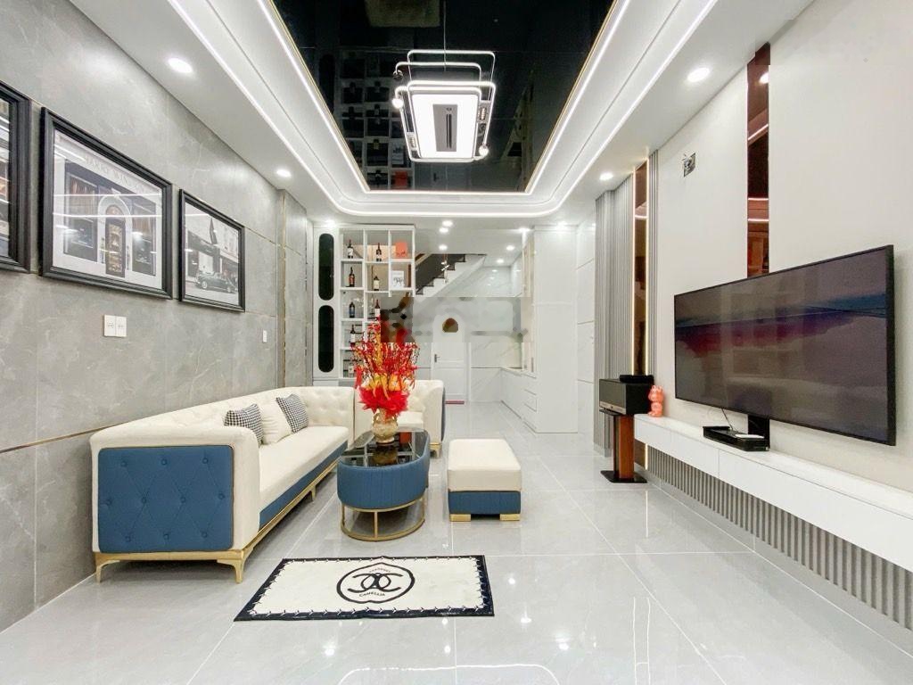 Nhà mới 2 tầng. FULL nội thất. Trung Tâm Quận 11..ngang hơn 4m.giá nhỉnh 7 tỷ Thương lượng