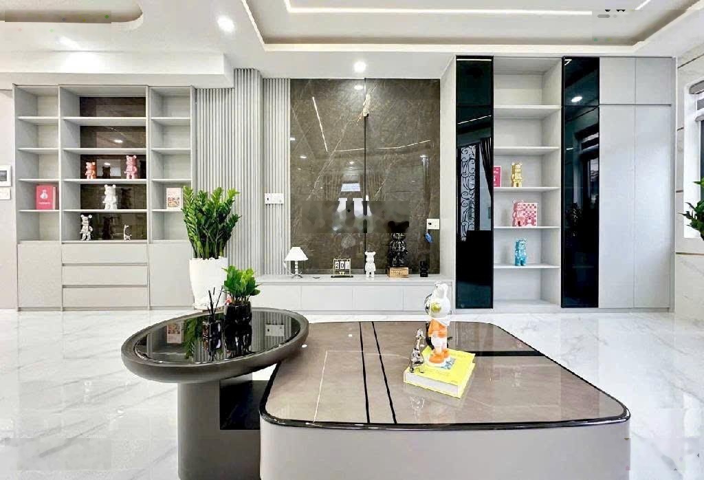 Lô gốc 2 mặt thông thoáng hẽm oto Tỉnh Lộ 10 - Sát Bên Tên Lửa 5 tầng BTCT 6pn 6wc. SHR. Chỉ 8 T TL